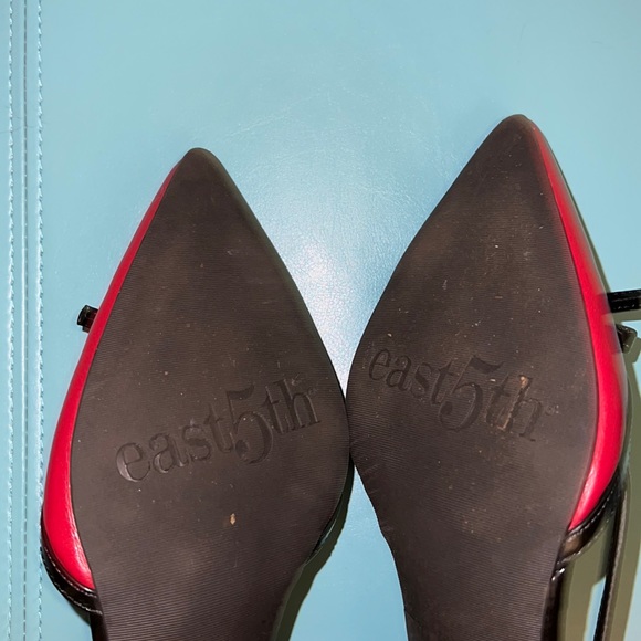East 5th Heels Red and Black Festive Holiday Perfect condition Comfy Kitten Heel - Picture 6 of 6